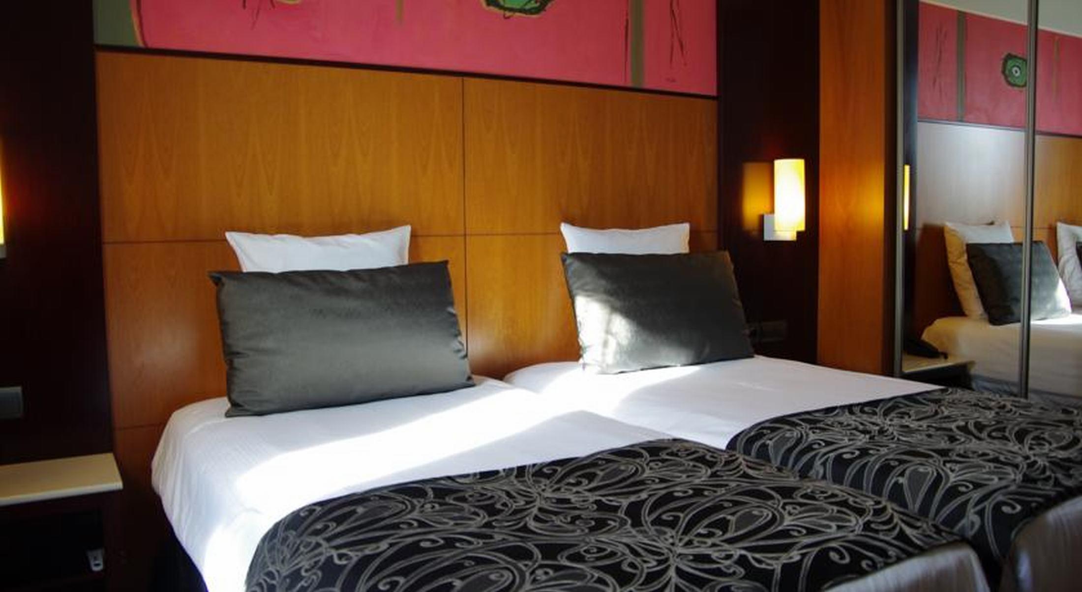 Hotel Catalonia Brussels Saint-Gilles Zewnętrze zdjęcie