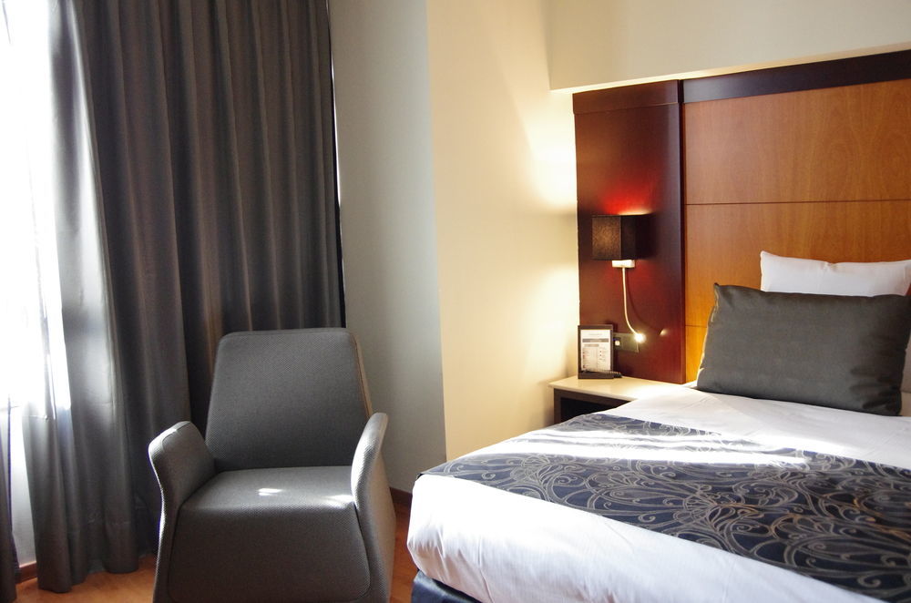 Hotel Catalonia Brussels Saint-Gilles Zewnętrze zdjęcie